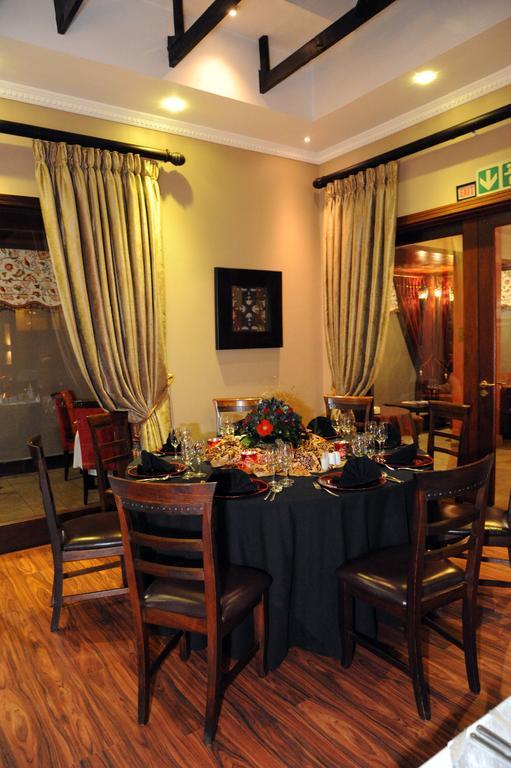 Anta Boga Hotel Bloemfontein Ngoại thất bức ảnh