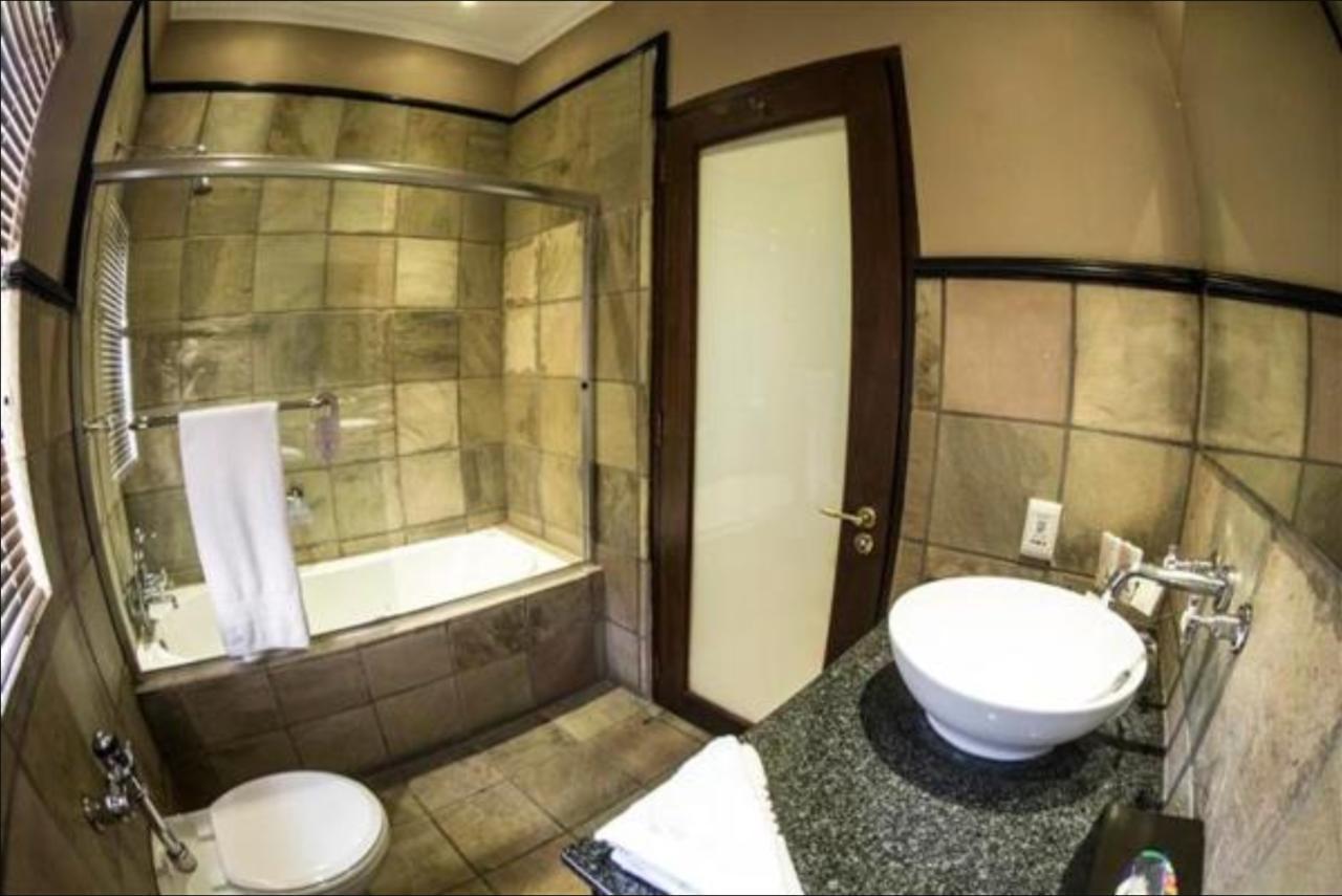 Anta Boga Hotel Bloemfontein Ngoại thất bức ảnh
